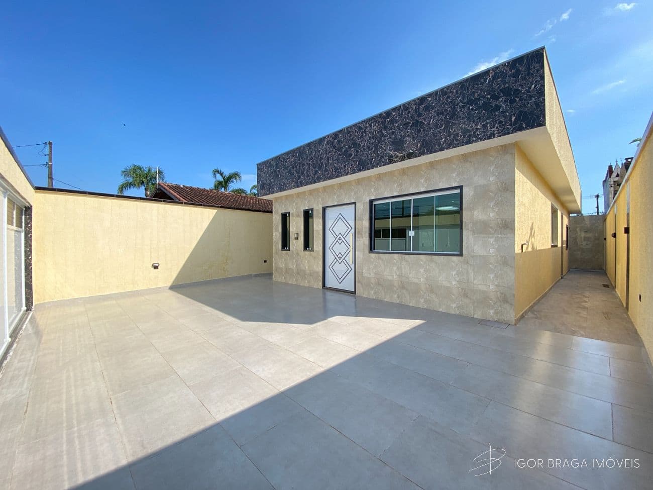 EXCELENTE CASA, AMPLA E FINO ACABAMENTO — foto 1