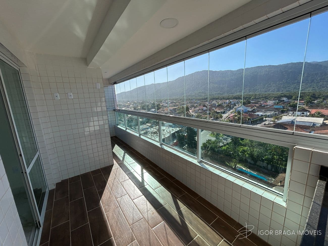 EXCELENTE APARTAMENTO, AMPLO E FINO ACABAMENTO — foto 1