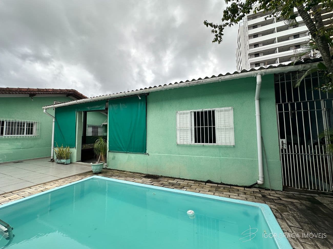 BELÍSSIMA CASA E AMPLA — foto 1