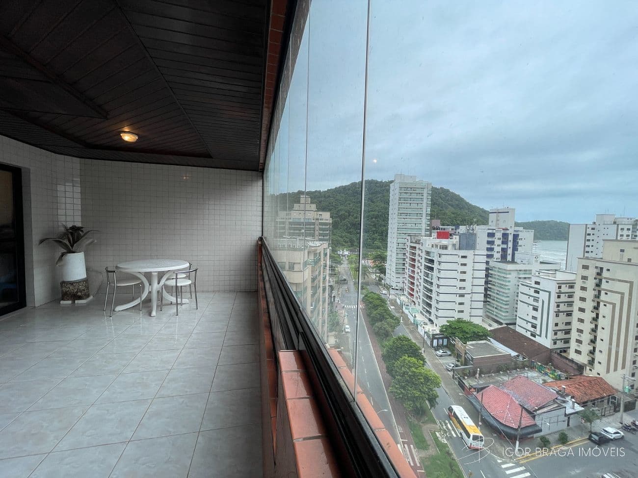 BELÍSSIMO APARTAMENTO E FINO ACABAMENTO — foto 1