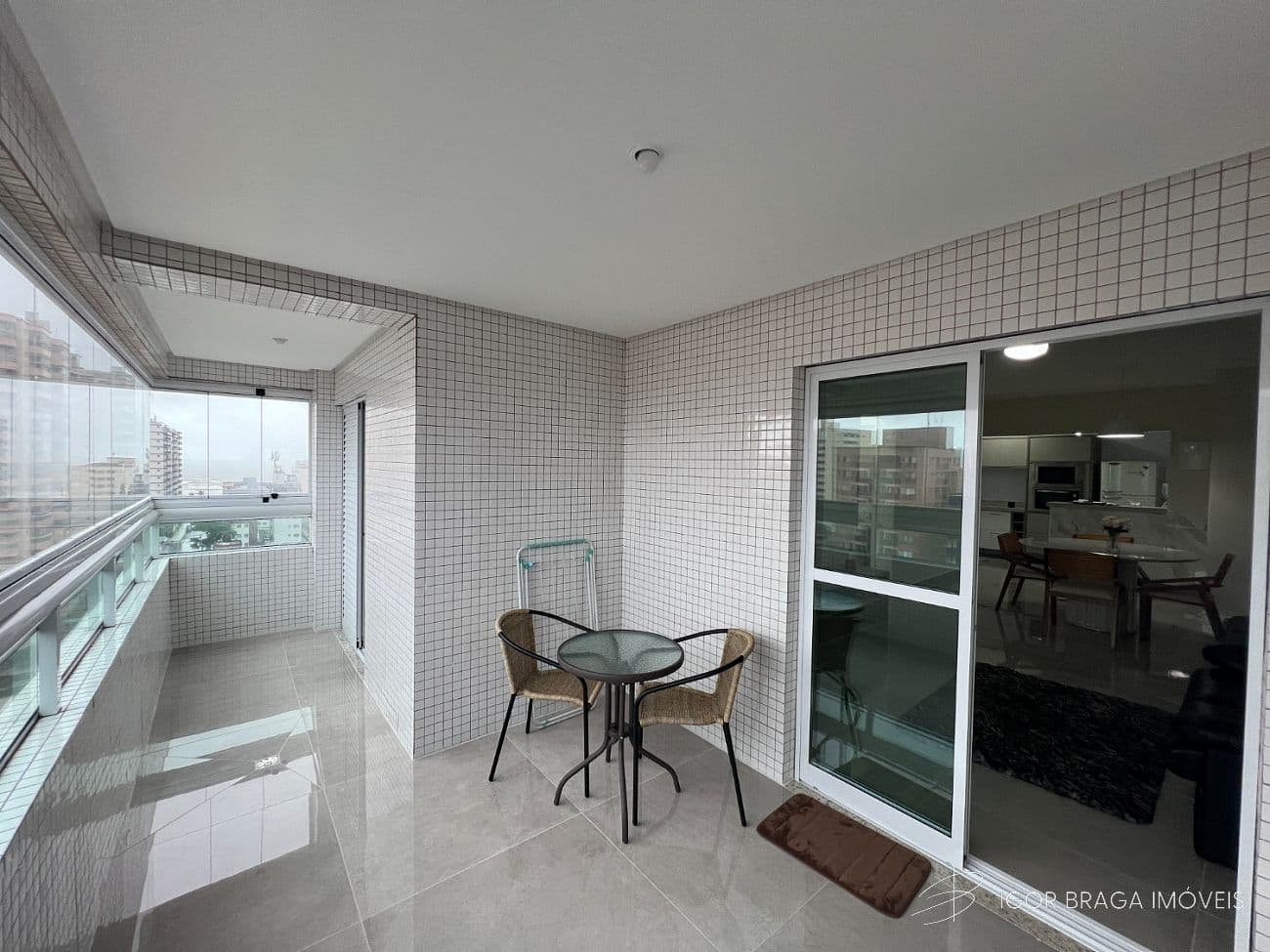 BELÍSSIMO APARTAMENTO, FINO ACABAMENTO E LAZE — foto 1