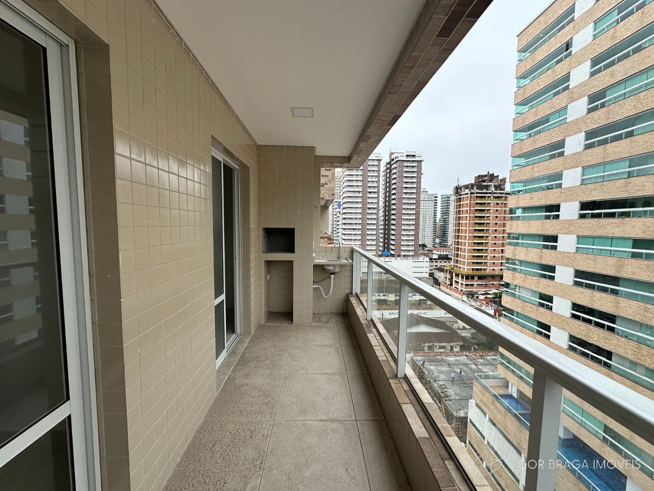 BELÍSSIMO APARTAMENTO, FINO ACABAMENTO E LAZER COMPLETO — foto 1