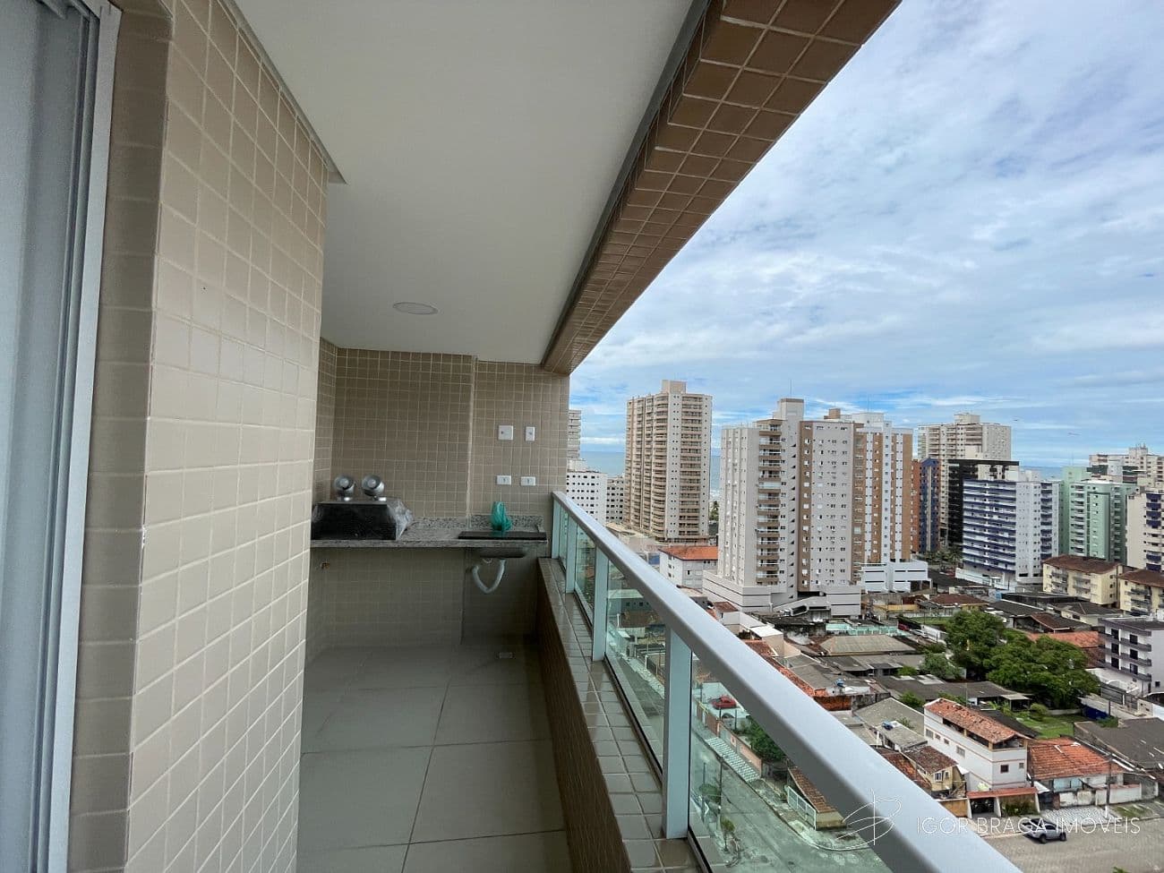 BELÍSSIMO APARTAMENTO, FINO ACABAMENTO E LAZER — foto 1