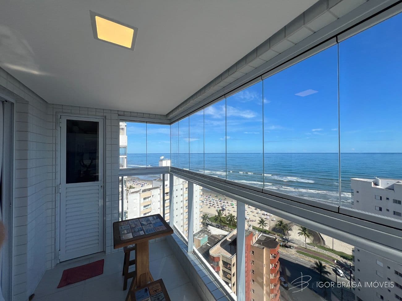 BELÍSSIMO APARTAMENTO, FINO ACABAMENTO E LAZER COMPLETO — foto 1