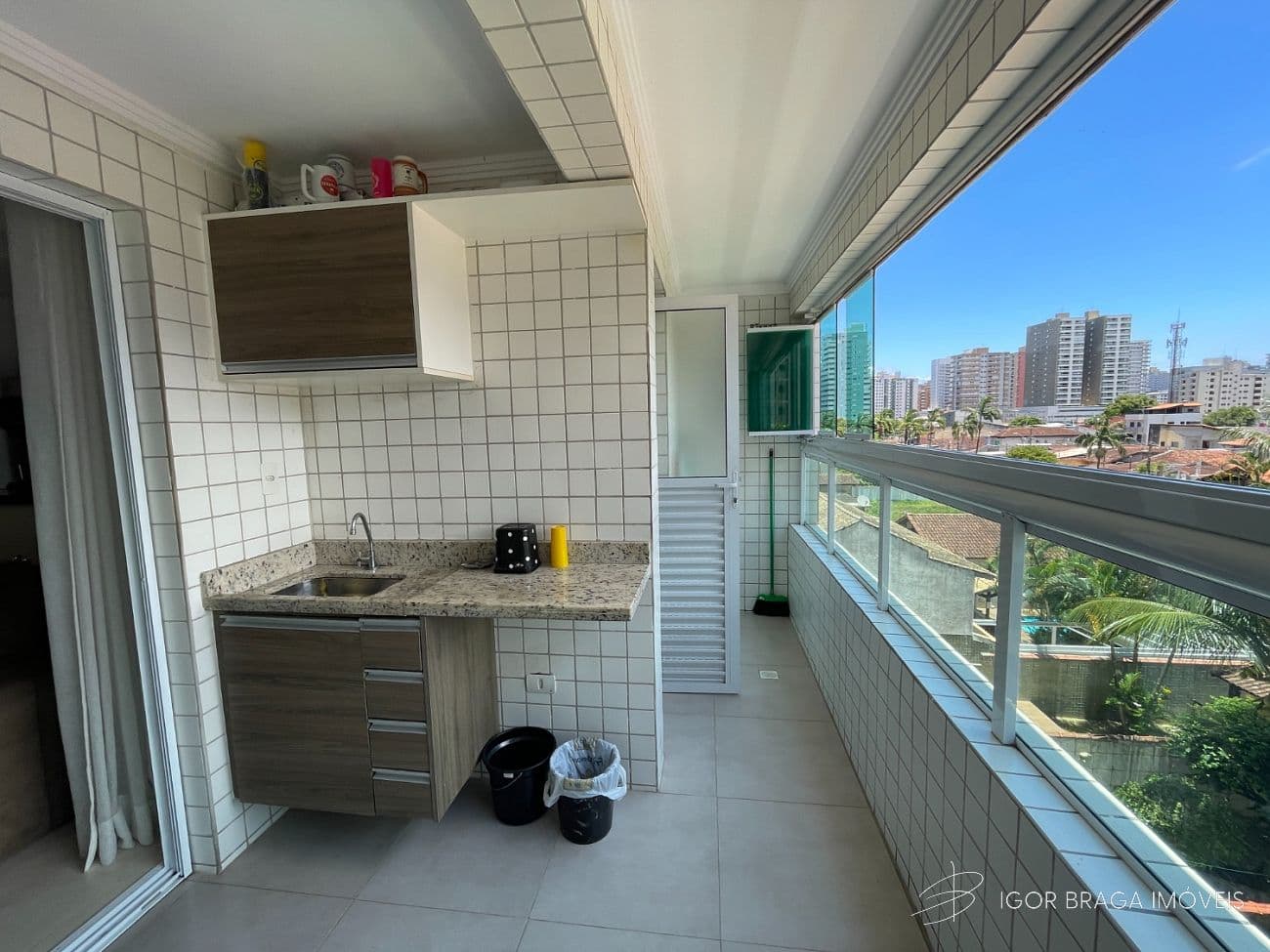 BELÍSSIMO APARTAMENTO, FINO ACABAMENTO E LAZER COMPLETO — foto 1