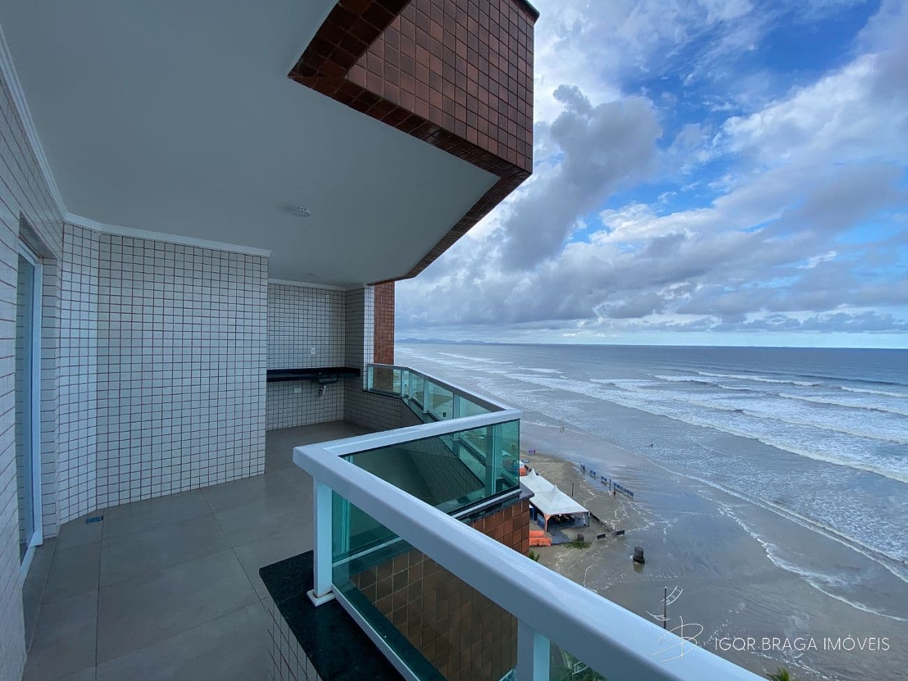 BELÍSSIMO APARTAMENTO, FINO ACABAMENTO E LAZER COMPLETO — foto 1