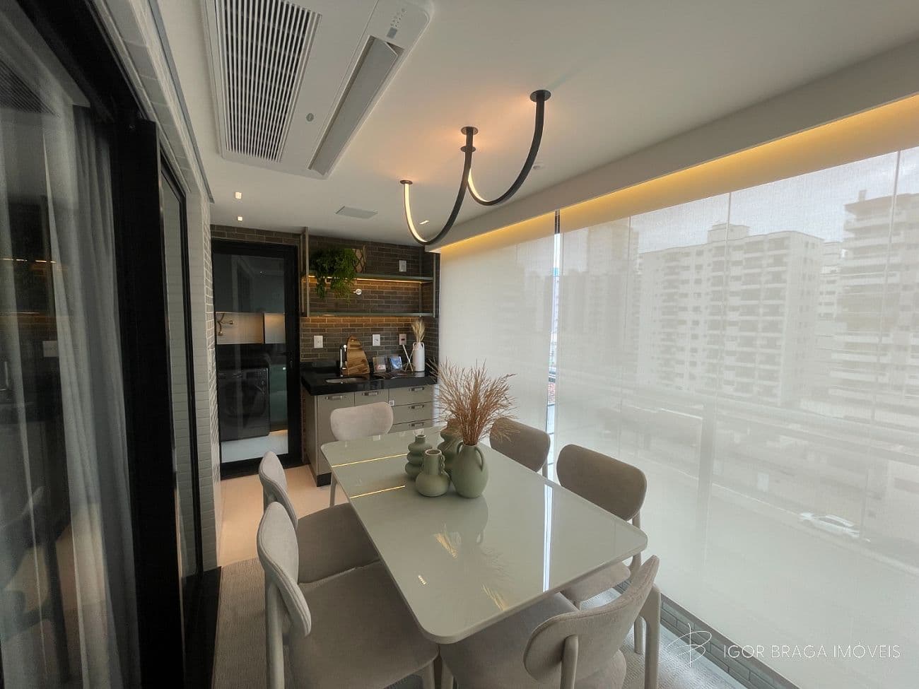 EXCELENTE APARTAMENTO, À 400m DO MAR E LAZER COMPLETO. — foto 1