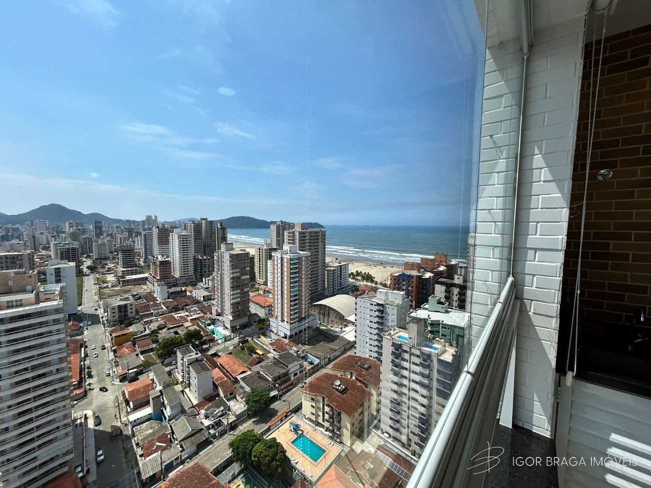 BELÍSSIMO APARTAMENTO, À 150m DO MAR E LAZER COMPLETO — foto 1