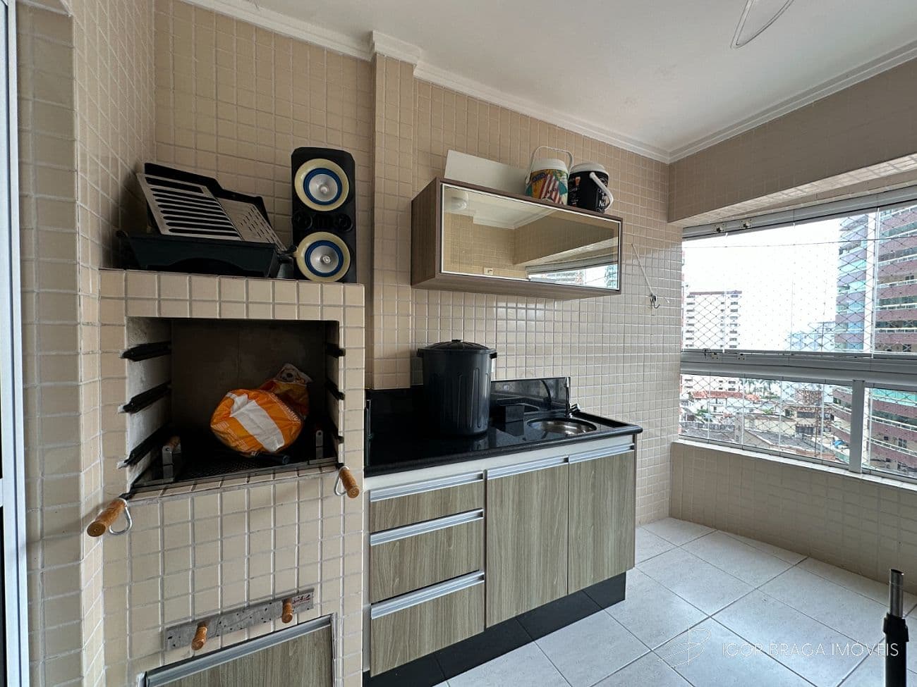 BELÍSSIMO APARTAMENTO, À 250m DO MAR E LAZER — foto 1