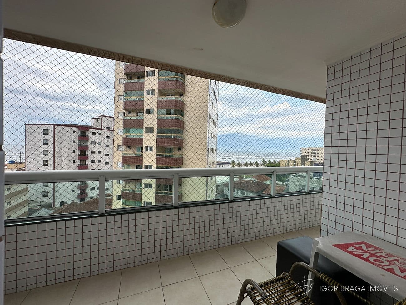 BELÌSSIMO APARTAMENTO, À 100M DO MAR E LAZER — foto 1