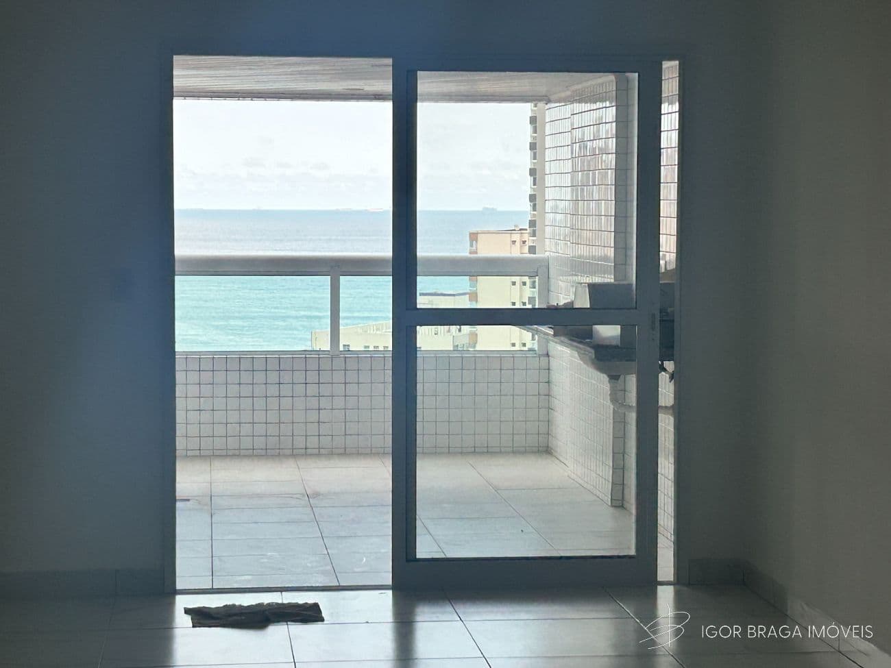 BELÍSSIMO APARTAMENTO, À 400M DO MAR E LAZER — foto 1