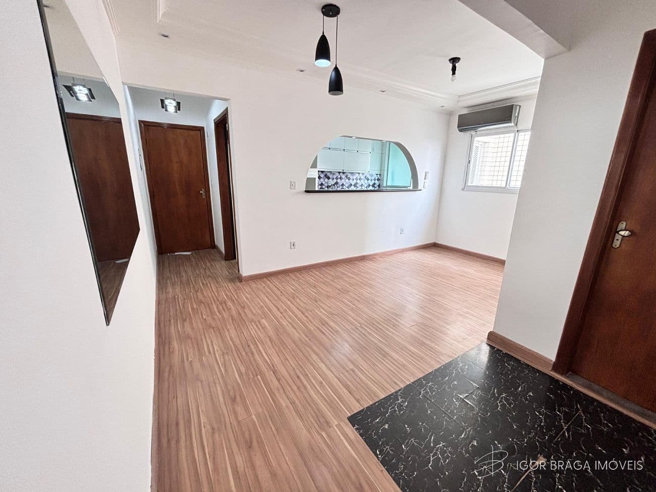 BELÍSSIMO APARTAMENTO, À 800M DO MAR E LAZER — foto 1