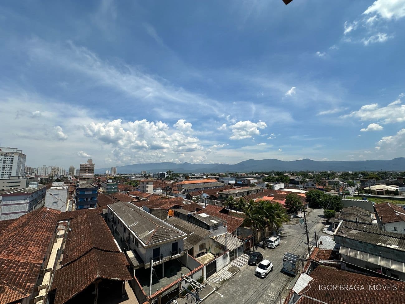 BELÍSSIMO APARTAMENTO, À 500m DO MAR E LAZER COMPLETO — foto 1