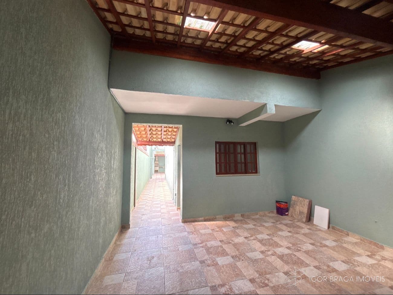 BELÍSSIMO SOBRADO, À 450m DO MAR E FINO ACABAMENTO — foto 1