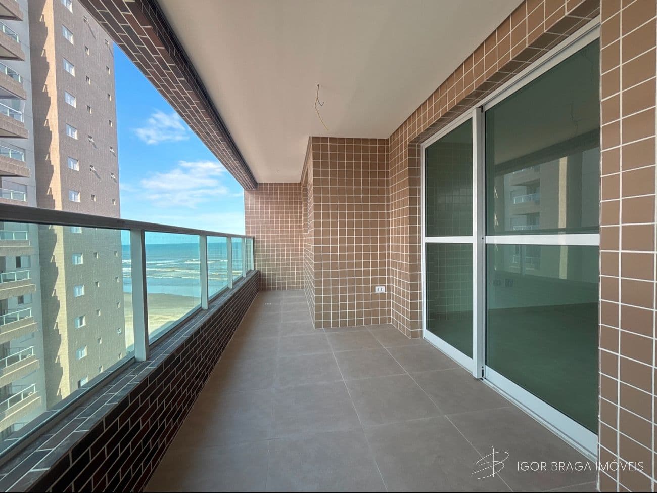 BELISSÍMO APARTAMENTO, FINO ACABAMENTO E LAZER COMPLETO — foto 1