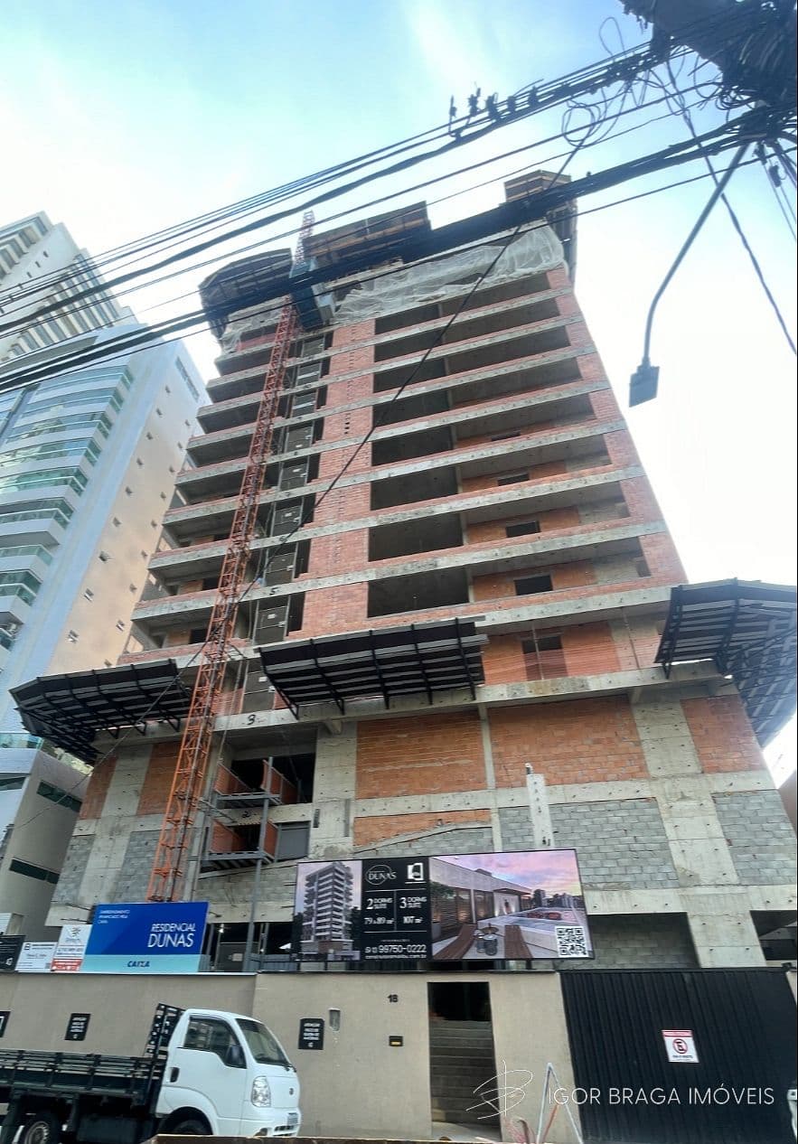 BELISSÍMO LANÇAMENTO, À 150m DO MAR E LAZER COMPLETO — foto 1