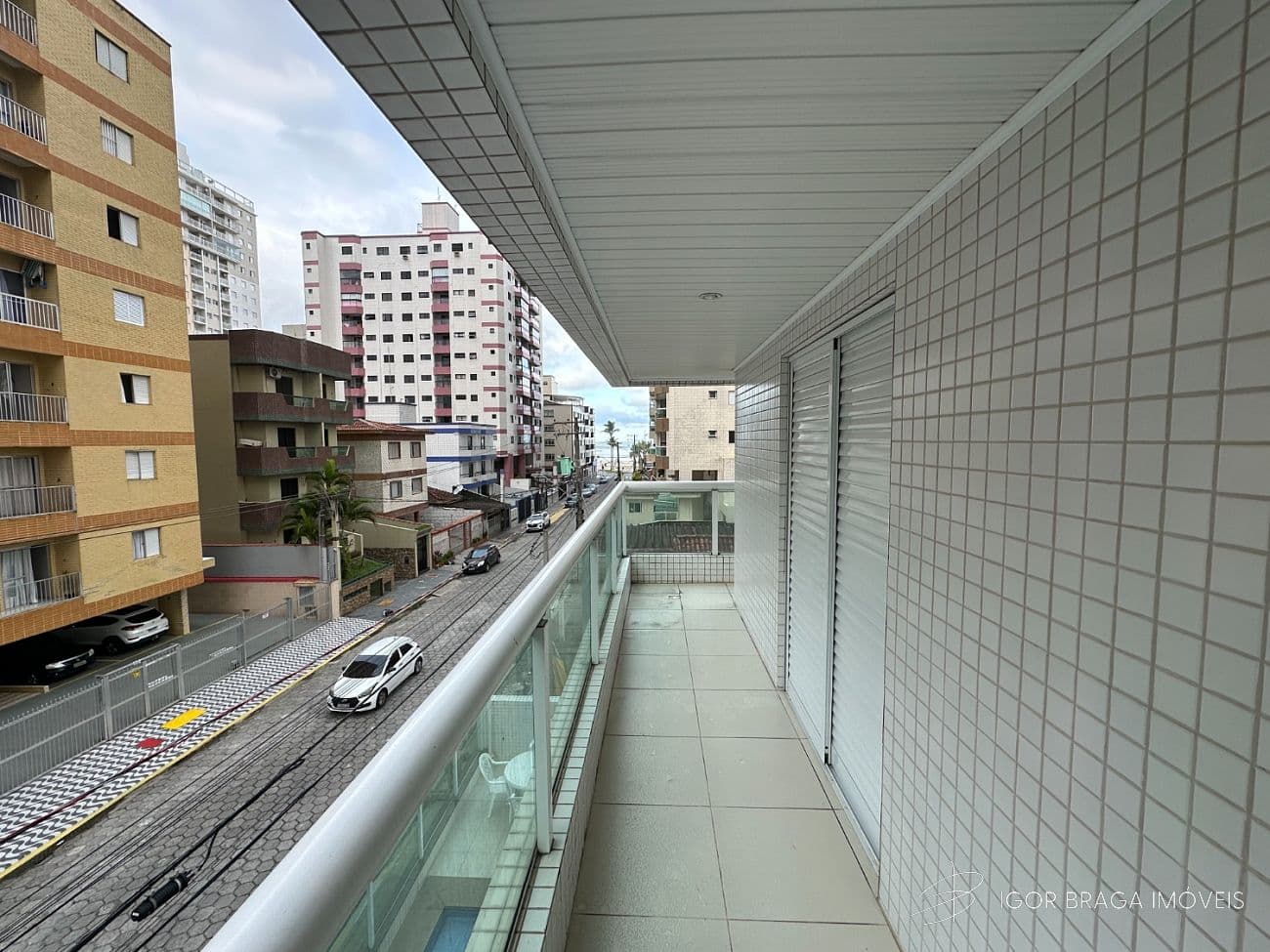 EXCELENTE APARTAMENTO, À 150M DO MAR E LAZER COMPLETO — foto 1