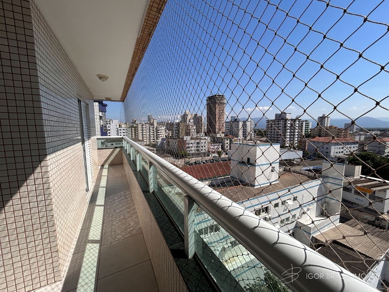 BELÍSSIMO APARTAMENTO, À 450M DO MAR E LAZER COMPLETO — foto 1