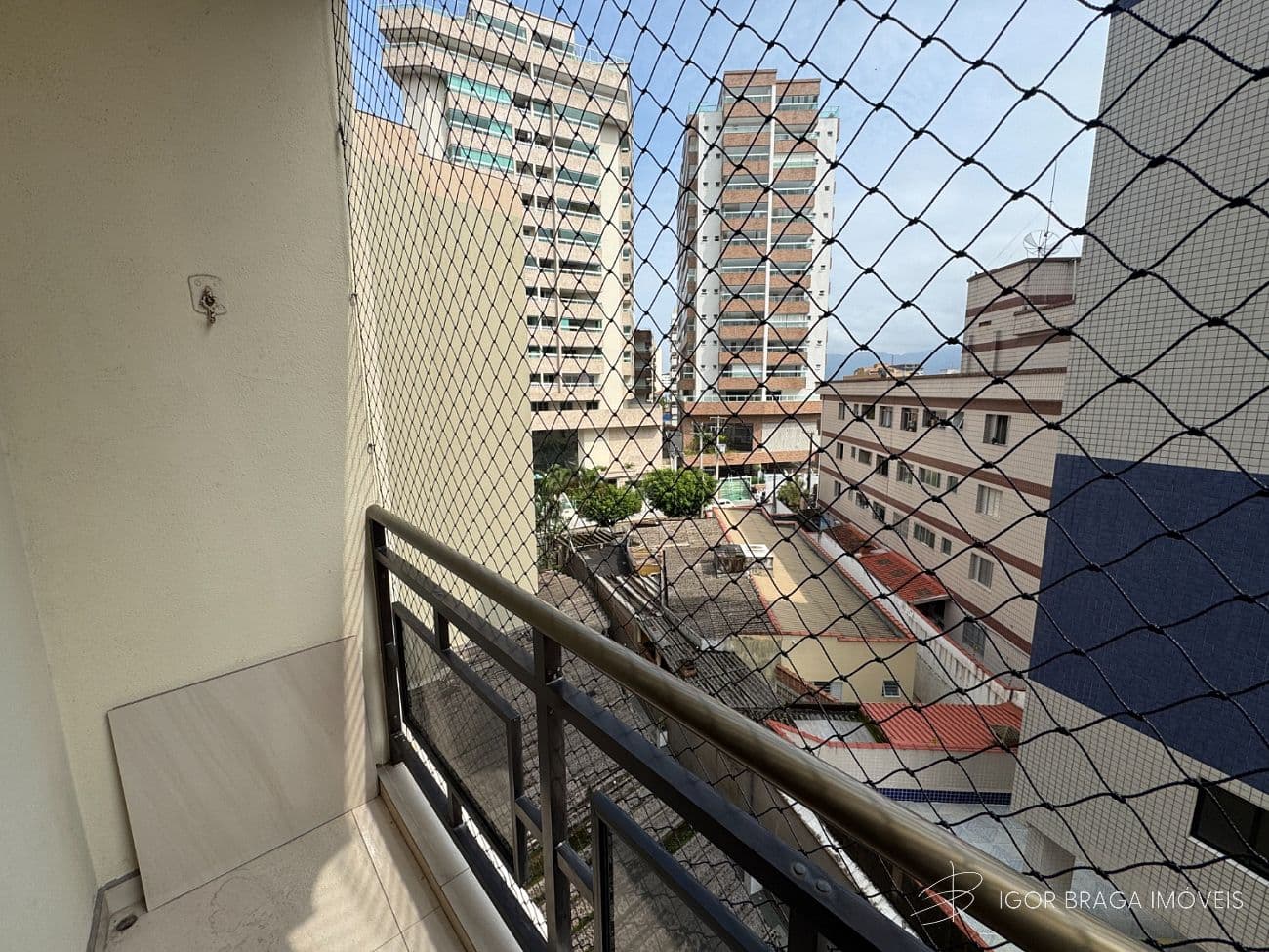 BELÍSSIMO APARTAMENTO, À 300M DO MAR — foto 1