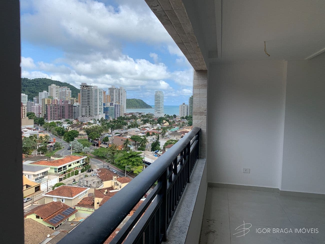 BELÍSSIMO APARTAMENTO, À 700M DO MAR E LAZER COMPLETO — foto 1