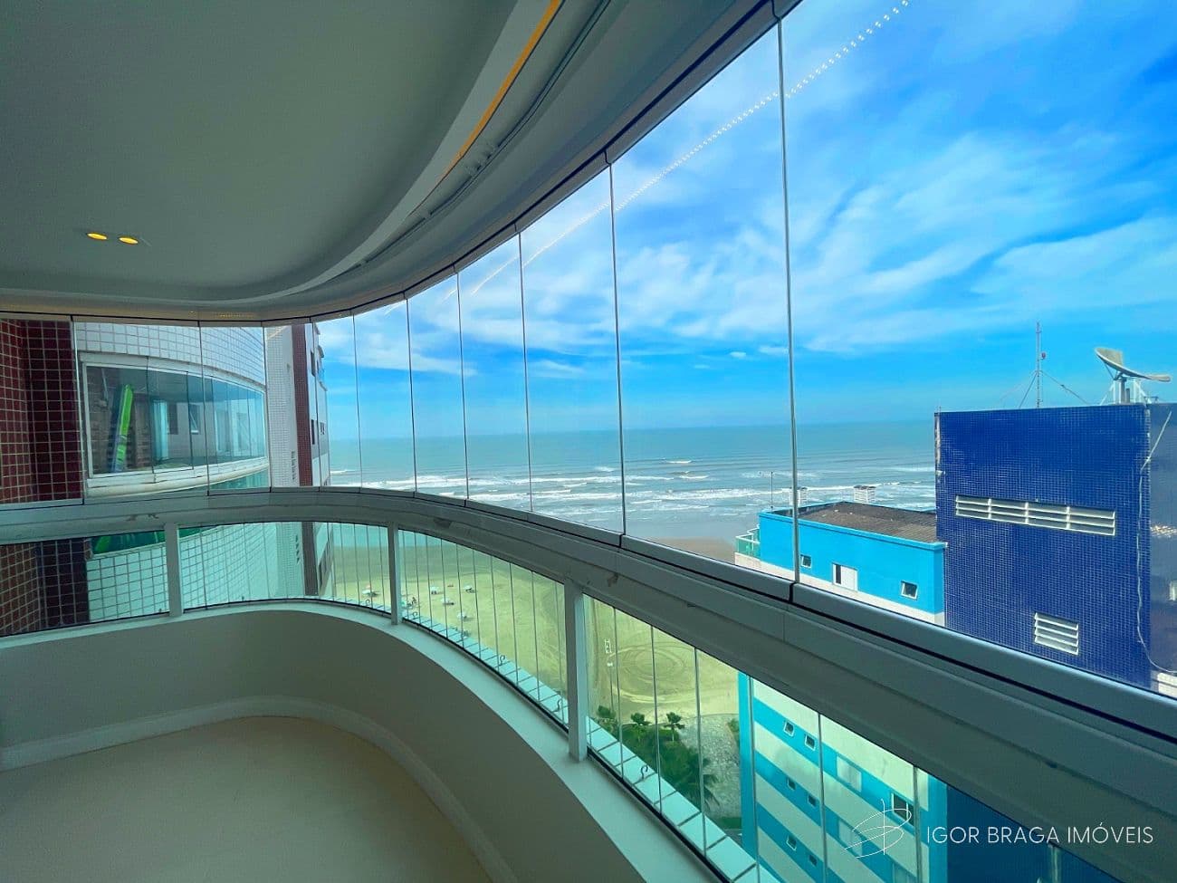 BELÍSSIMA COBERTURA, ACABAMENTO FINO E LAZER COMPLETO — foto 1