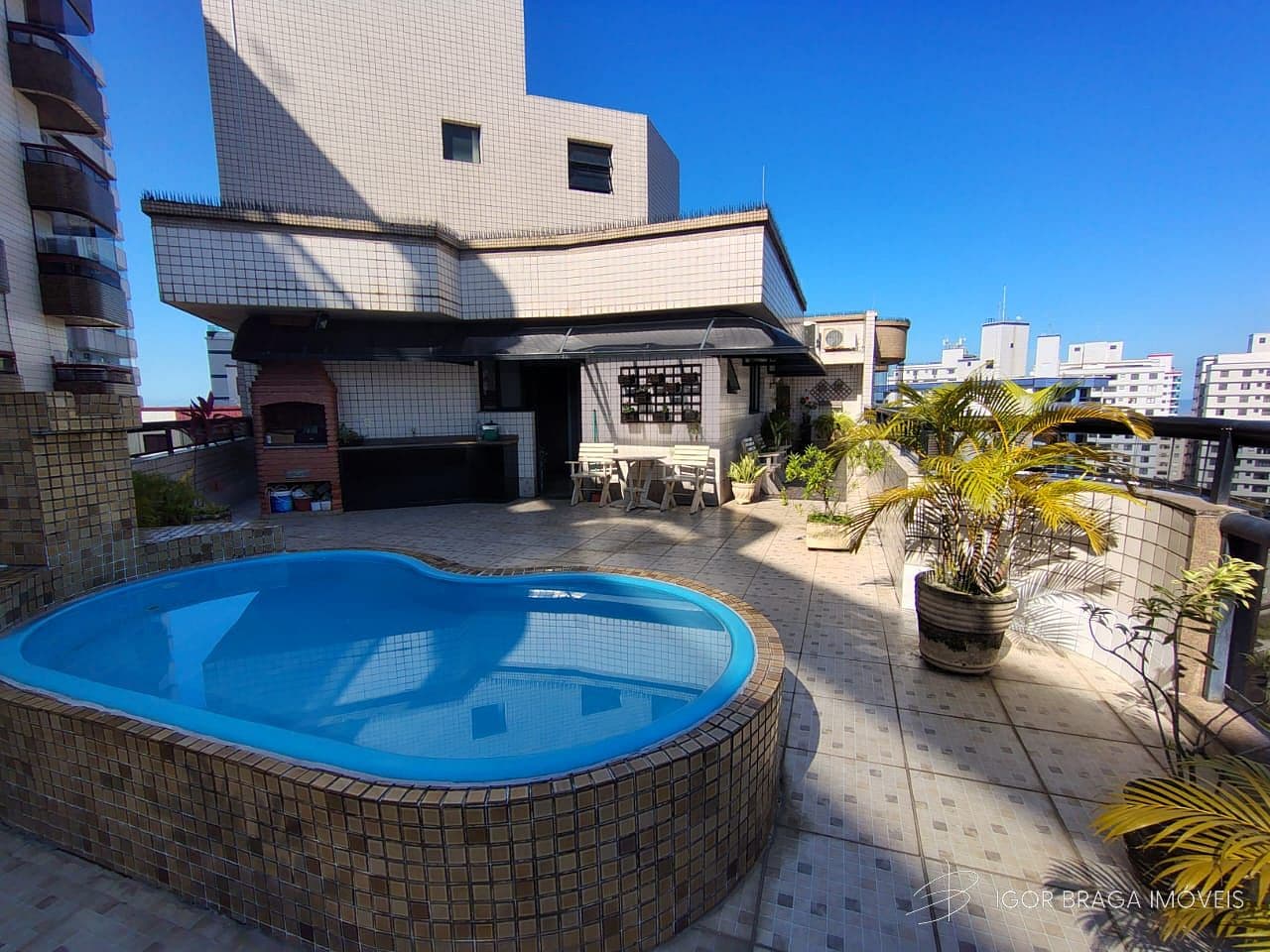 BELÍSSIMA COBERTURA, AMPLA E LAZER COMPLETO — foto 1