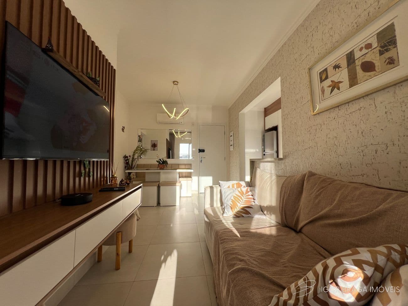 BELÍSSIMO APARTAMENTO, AMPLO, FINO ACABAMENTO E LAZER COMPLETO — foto 1