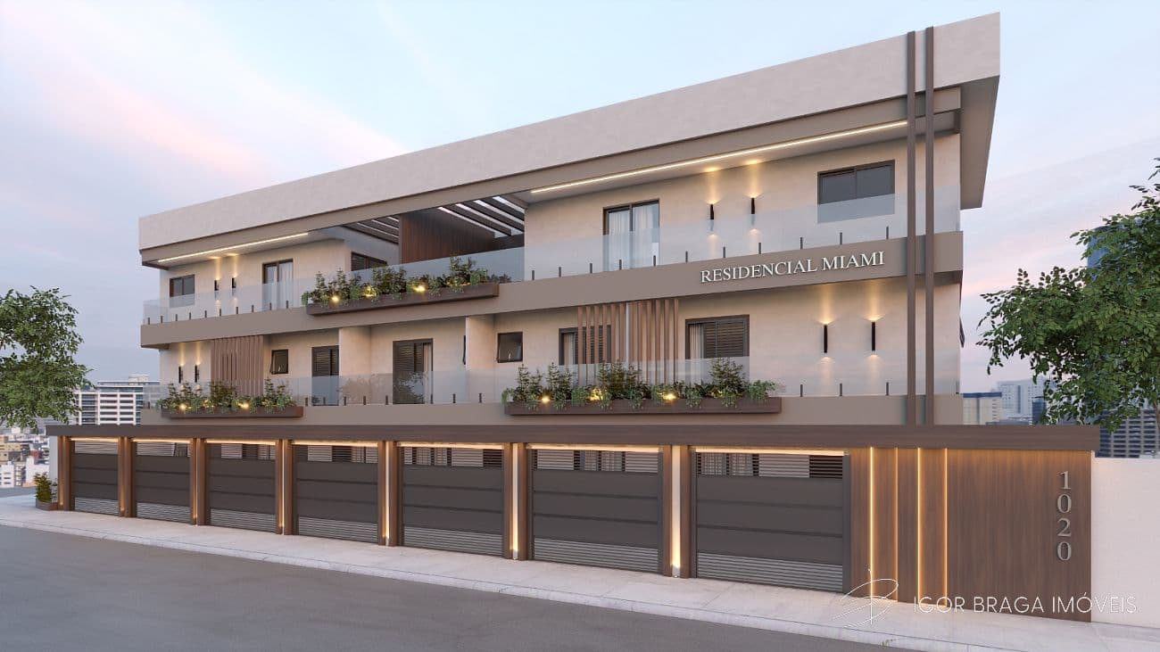 BELÍSSIMA CASA, FINO ACABAMENTO À 900 METROS DO MAR — foto 1