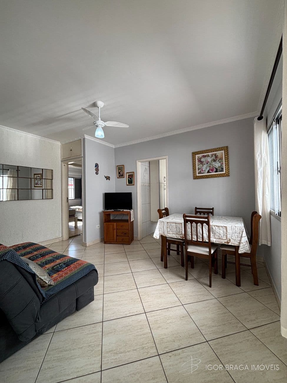 BELÍSSIMO APARTAMENTO, AMPLO E À 250M DO MAR — foto 1