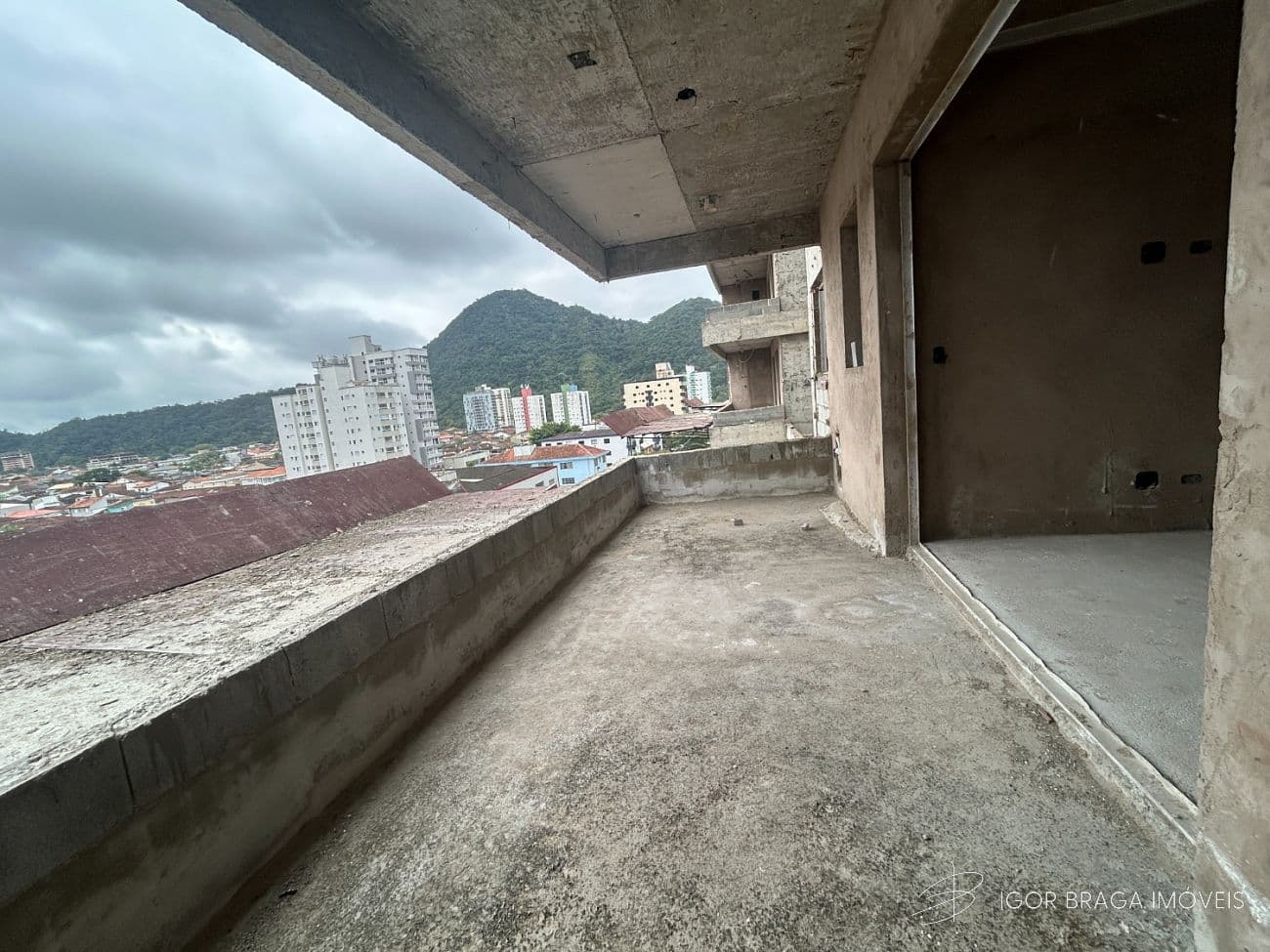 EXCELENTE APARTAMENTO, AMPLO E LAZER COMPLETO — foto 1