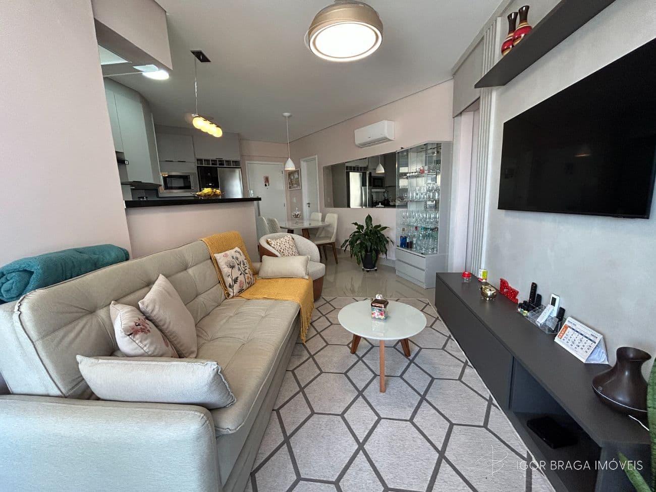 BELÍSSIMO APARTAMENTO, AMPLO E LAZER COMPLETO — foto 1