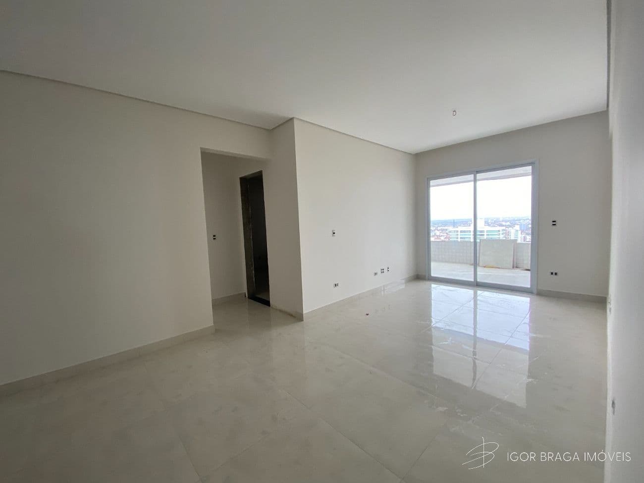 BELÍSSIMO APARTAMENTO, AMPLO E LAZER COMPLETO — foto 1