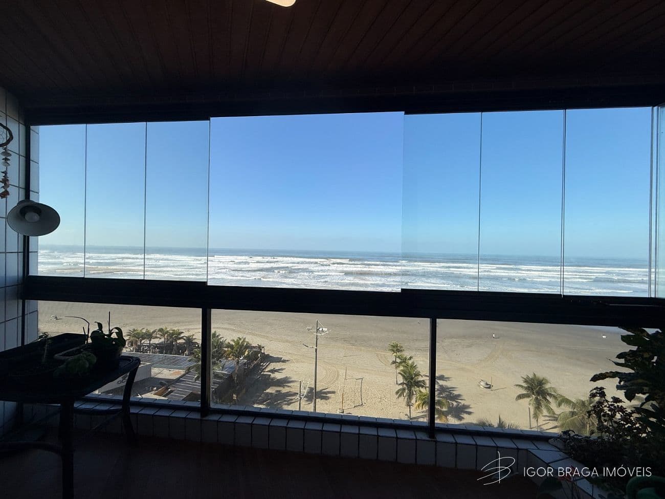 BELÍSSIMO APARTAMENTO, FINO ACABAMNETO E AMPLO — foto 1