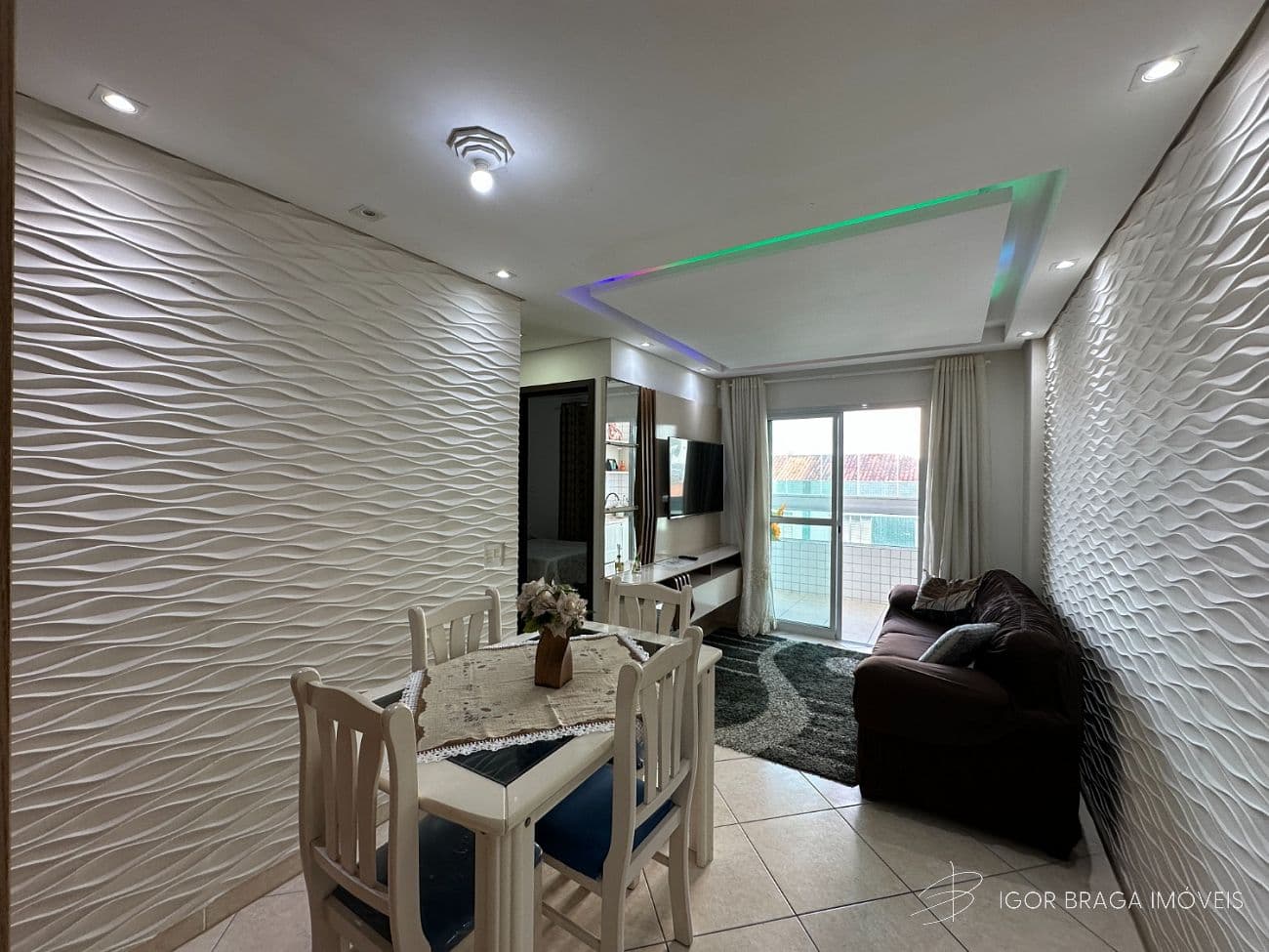 BELÍSSIMO APARTAMENTO, AMPLO E LAZER COMPLETO — foto 1