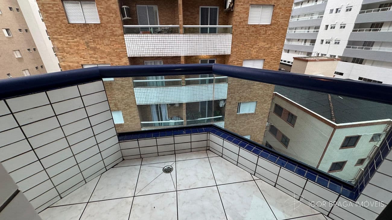 BELÍSSIMO APARTAMENTO EM LOCALIZAÇÃO PRIVILEGIADA Á 450M DO MAR — foto 1