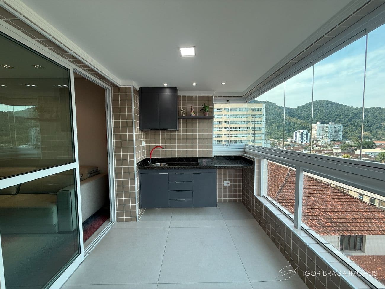 BELÍSSIMO APARTAMENTO, AMPLO E FINO ACABAMENTO — foto 1