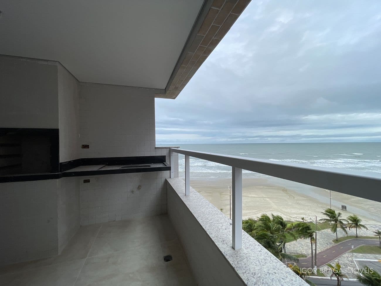 EXCELENTE CONSTRUÇÃO, FINO ACABAMENTO E LAZER COMPLETO — foto 1