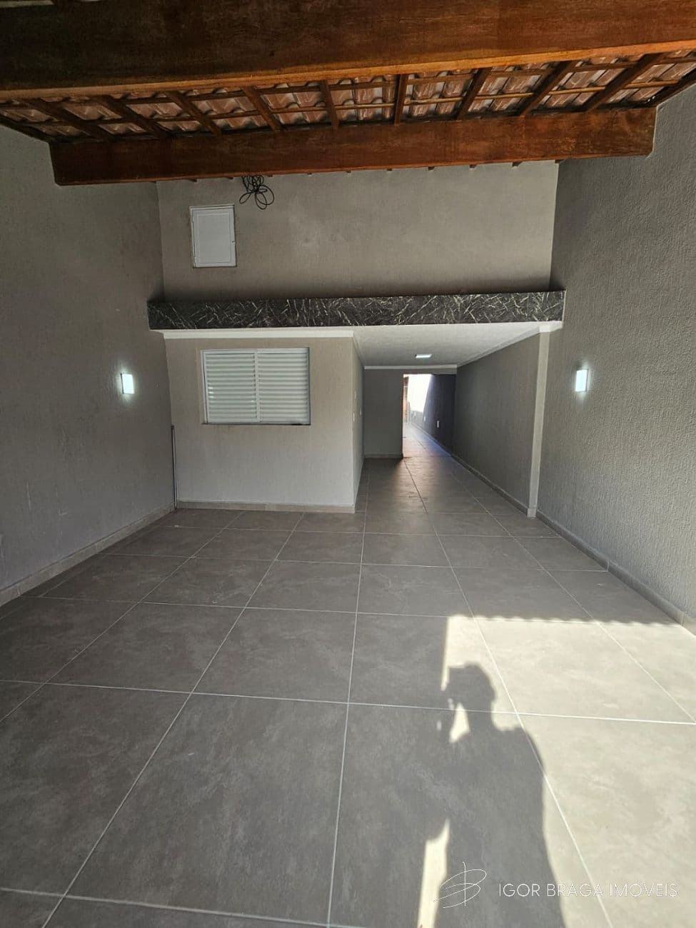 EXCELENTE CASA GEMINADA, AMPLA E ÀREA DE LAZER — foto 1