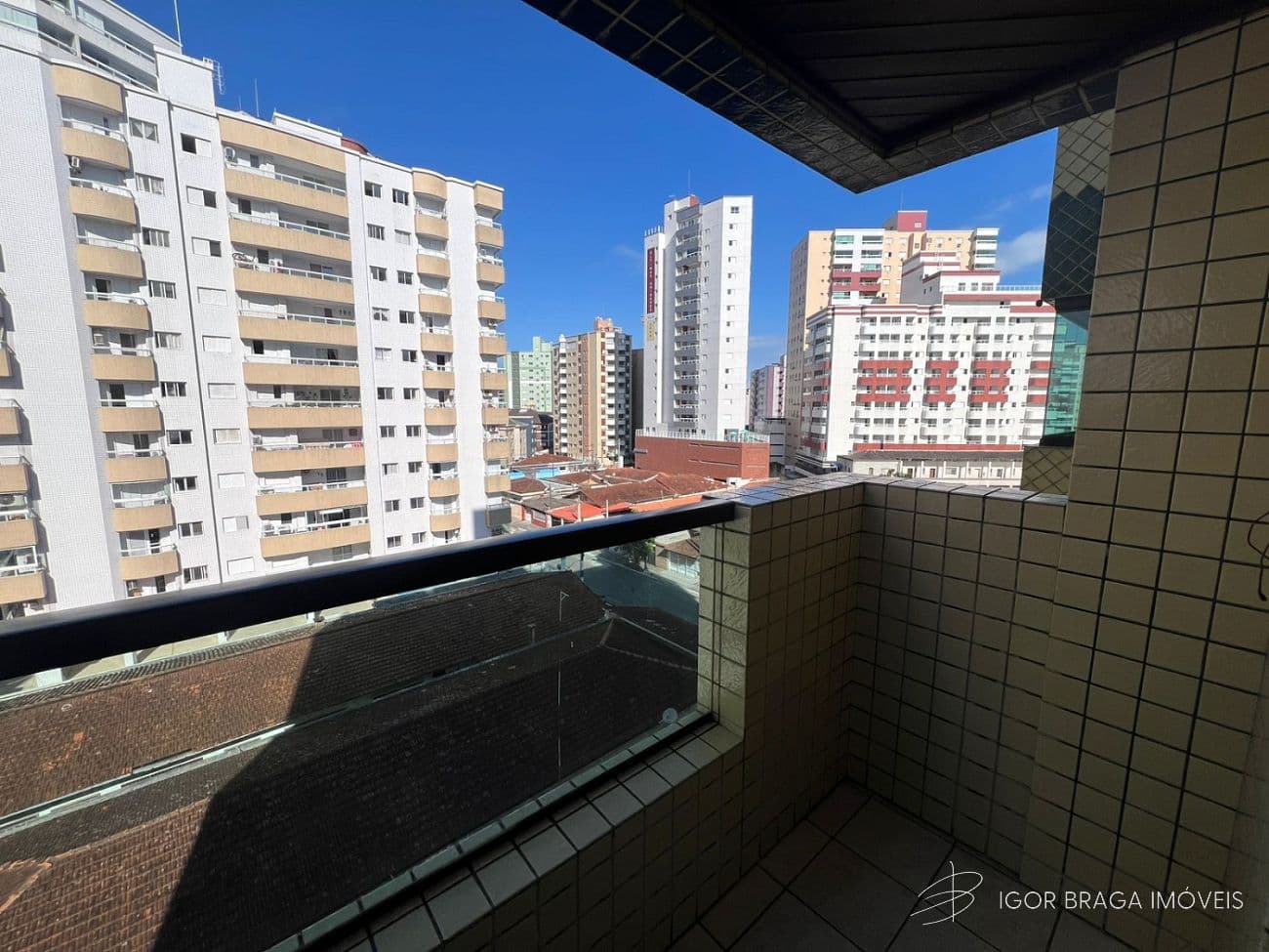 BELÍSSIMO APARTAMENTO, LAZER E À 650M DO MAR — foto 1