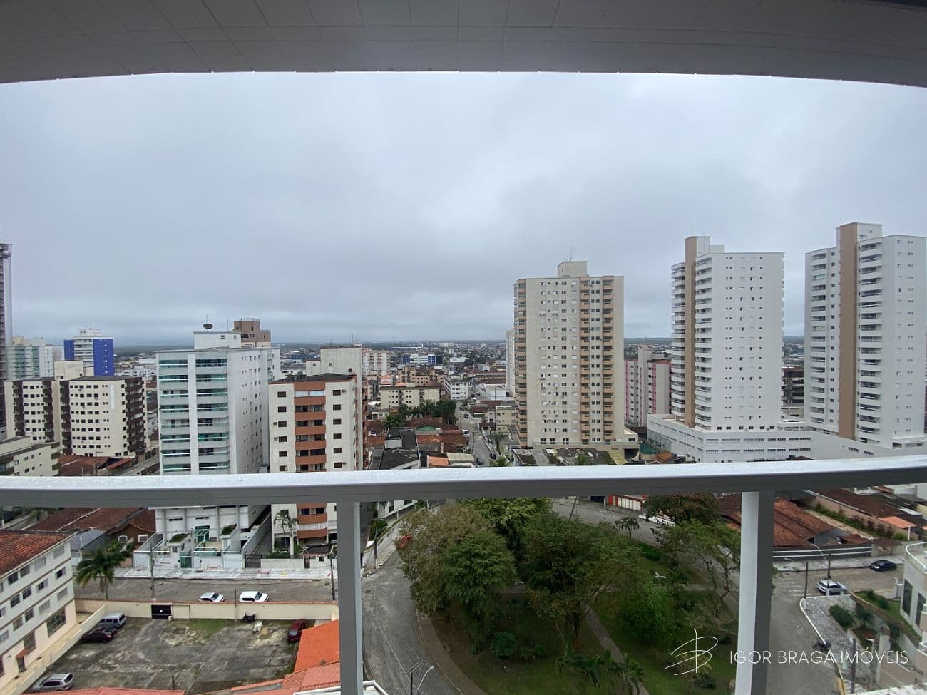 EXCELENTE CONSTRUÇÃO, AMPLO E LAZER COMPLETO — foto 1