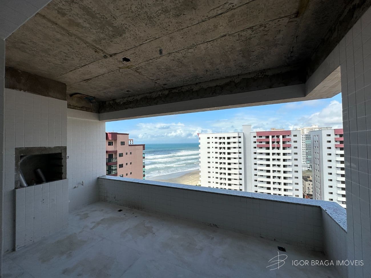 EXCELENTE APARTAMENTO, AMPLO E LAZER COMPLETO — foto 1