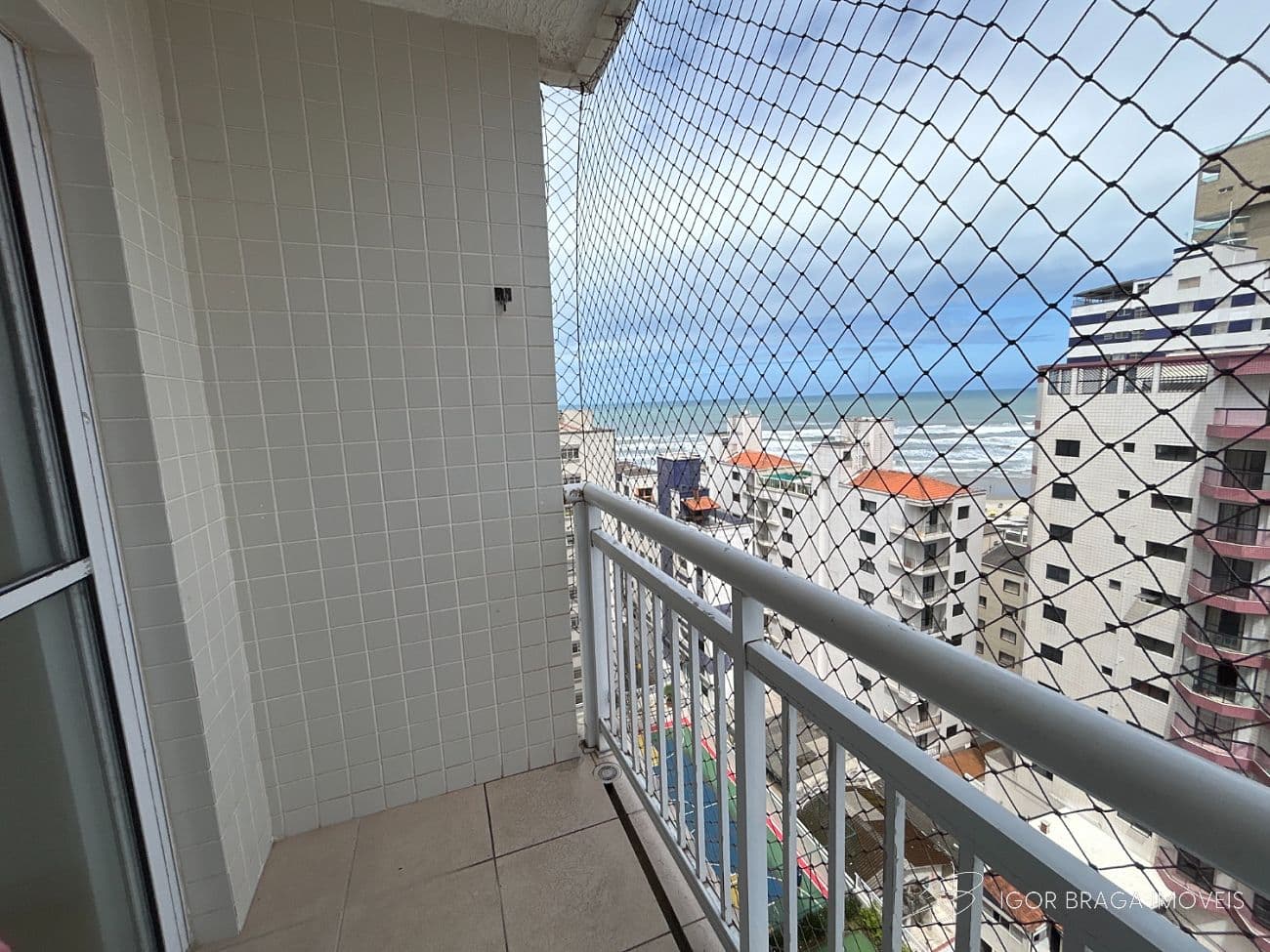 INCRÍVEL APARTAMENTO, À 50M DO MAR — foto 1