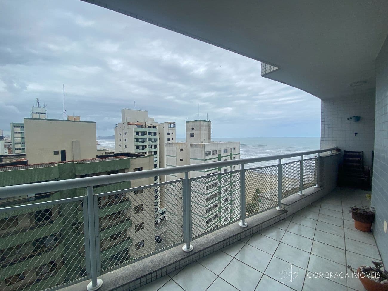 EXCELENTE APARTAMENTO, Á 30M DO MAR E LAZER COMPLETO — foto 1