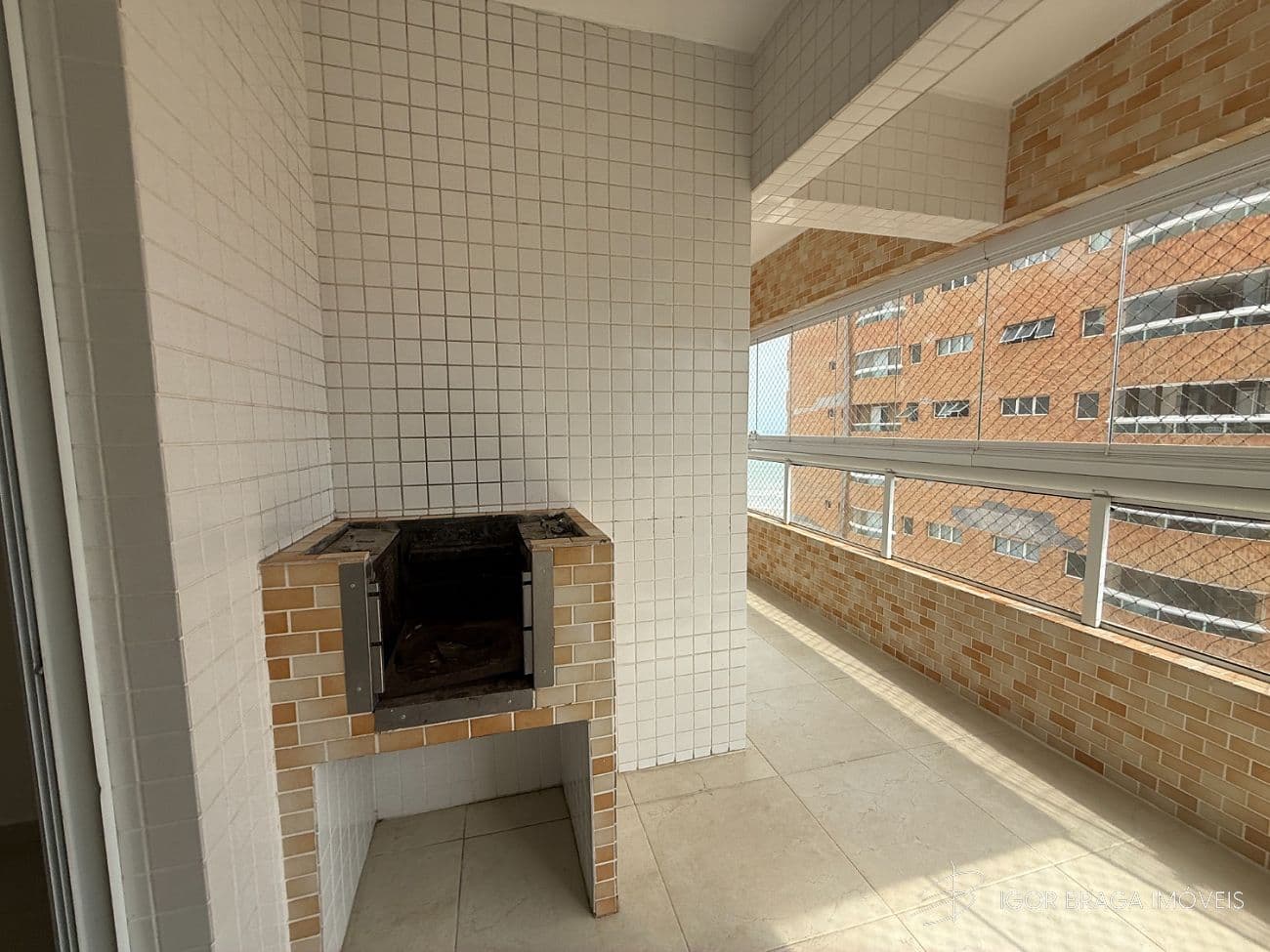 BELISSÍMO APARTAMENTO COM A 170M DO MAR E COM LAZER COMPLETO — foto 1