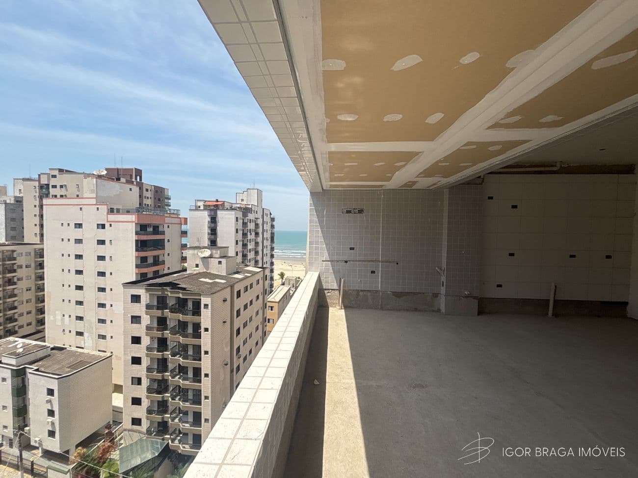 BELISSÍMO APARTAMENTO A 200M DO MAR E COM LAZER COMPLETO — foto 1