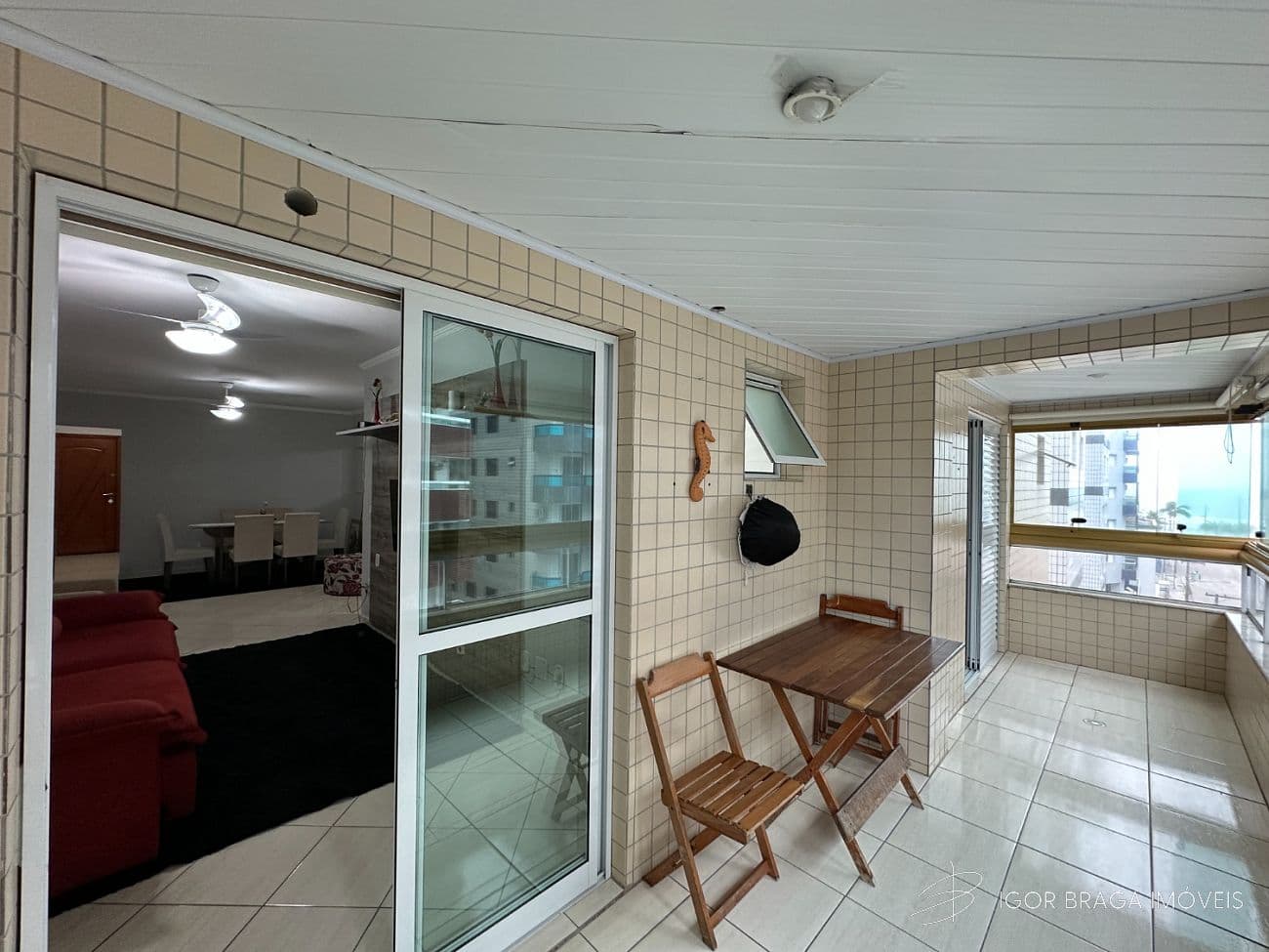 EXCELENTE APARTAMENTO A 240M DO MAR E COM LAZER COMPLETO — foto 1