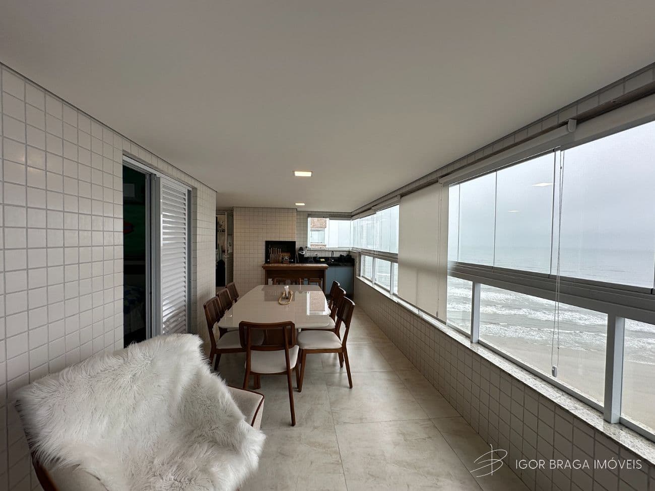 EXCELENTE APARTAMENTO COM VISTA MAR E COM LAZER COMPLETO — foto 1