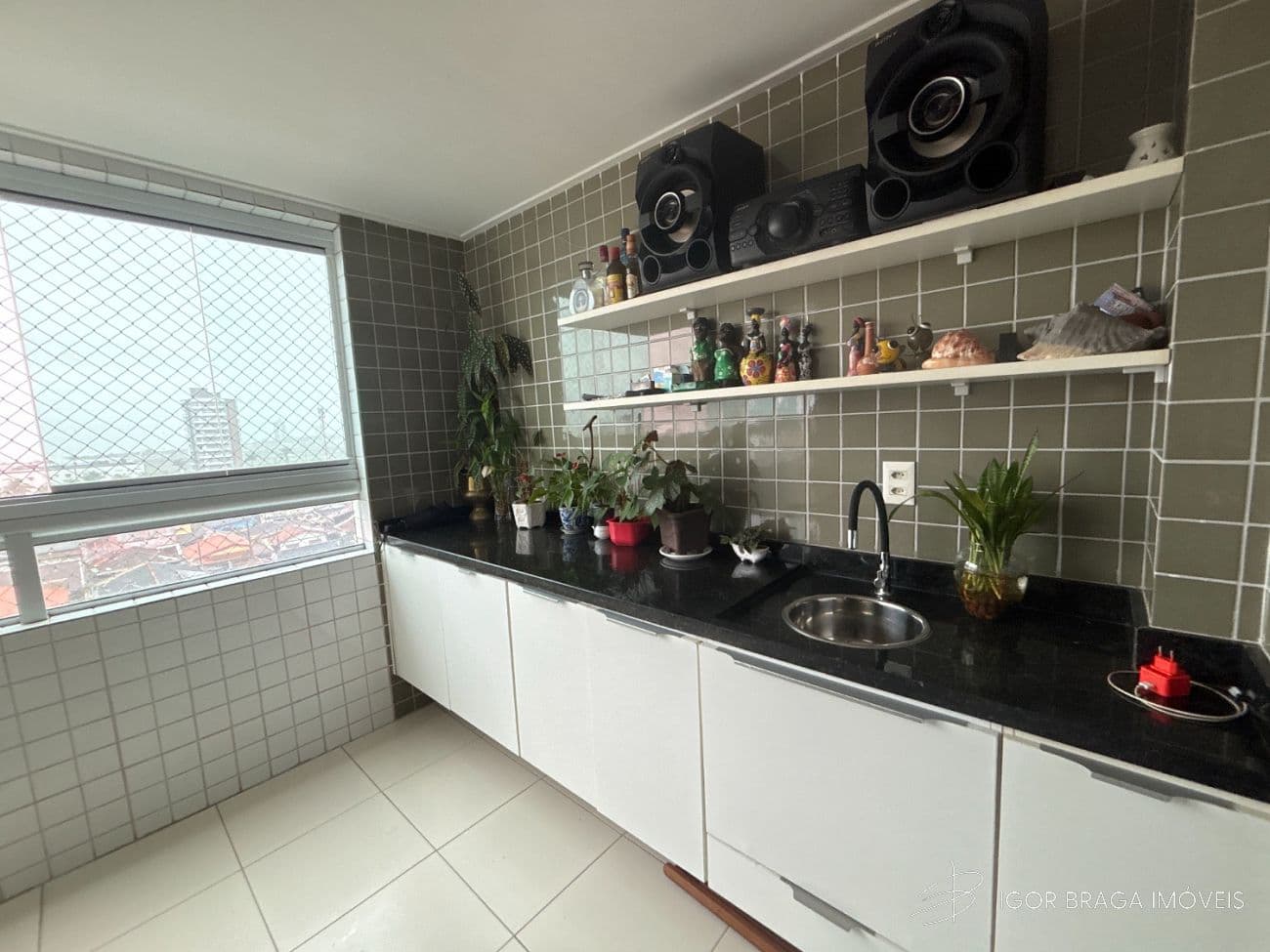 EXCELENTE APARTAMENTO A 340M DO MAR E COM LAZER COMPLETO — foto 1