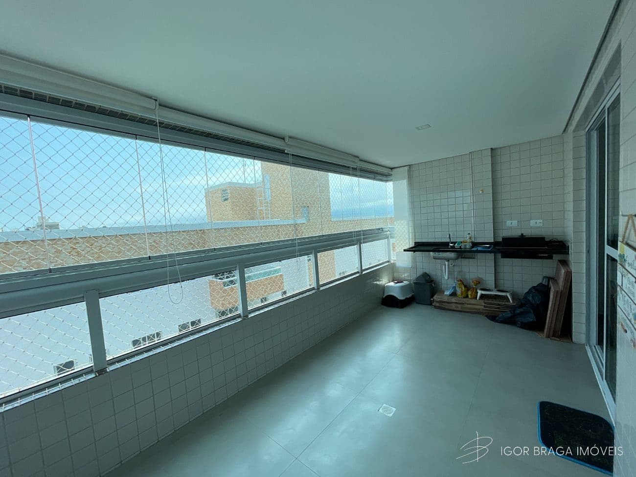EXCELENTE APARTAMENTO À 390M DO MAR E COM LAZER COMPLETO — foto 1