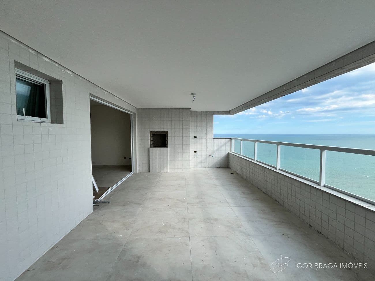 BELÍSSIMA COBERTURA, AMPLA E ÀREA DE LAZER — foto 1